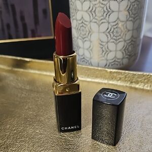 CHANEL Rouge Allure Lipstick - Rich Burgundy